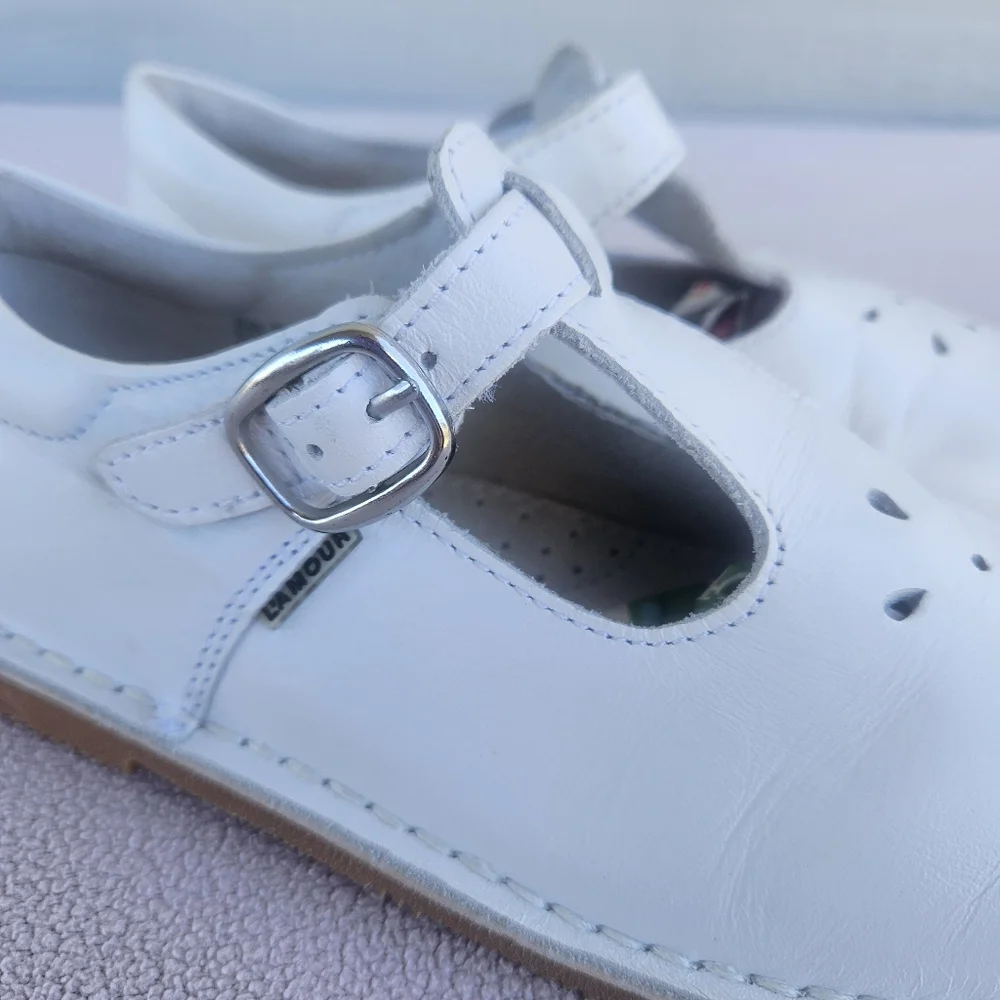 L'Amour Joy Classic Leather Stitch Down T-Strap Mary Jane Shoe White SZ 13 Hook